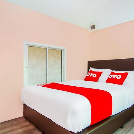 Oyo 578 Pj Resort And Snooker Club Prachuap Khiri Khan Eksteriør billede