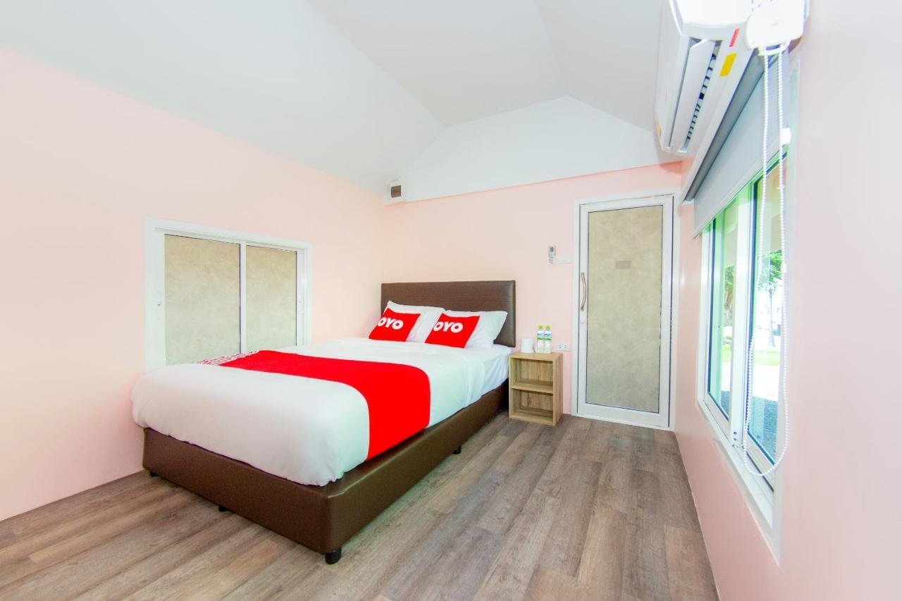 Oyo 578 Pj Resort And Snooker Club Prachuap Khiri Khan Eksteriør billede